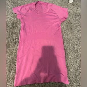 Lululemon pink swiftly tech short sleeve
